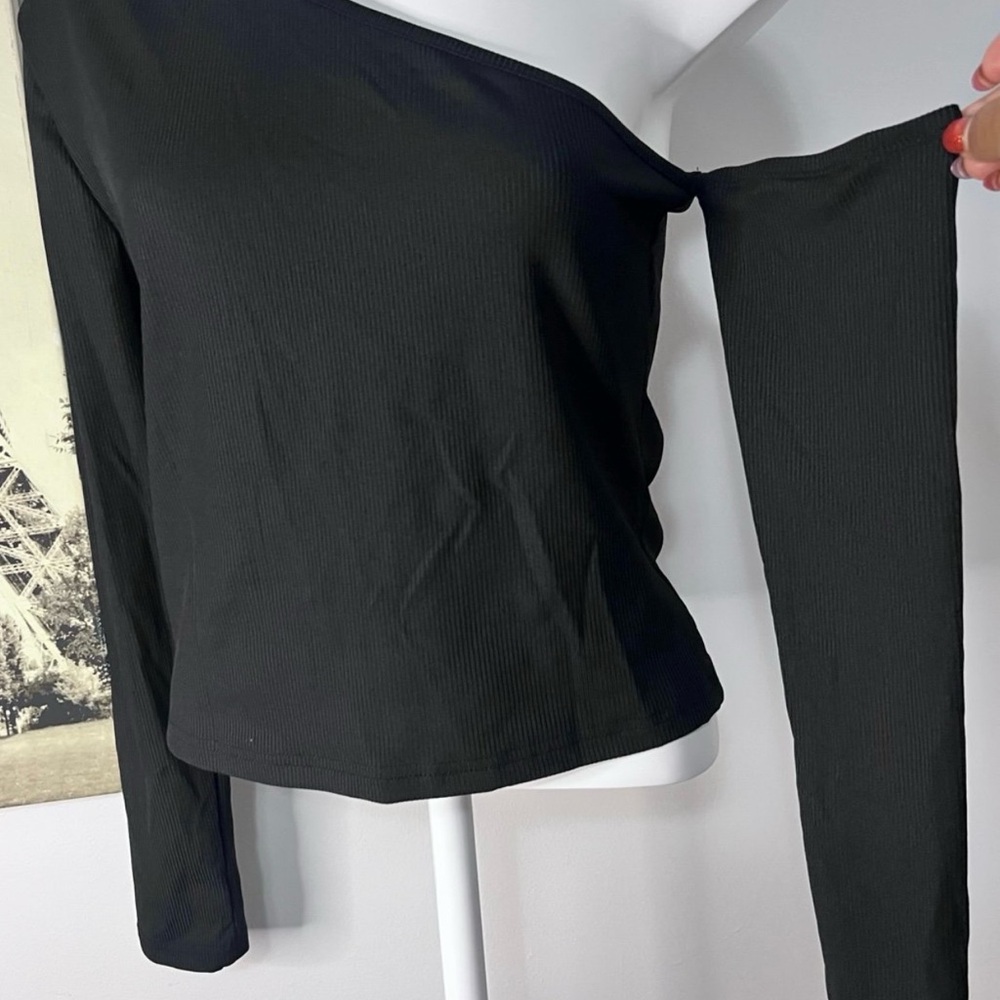 SHEIN Black One-Shoulder Long Sleeve Top - Picture 4 of 7